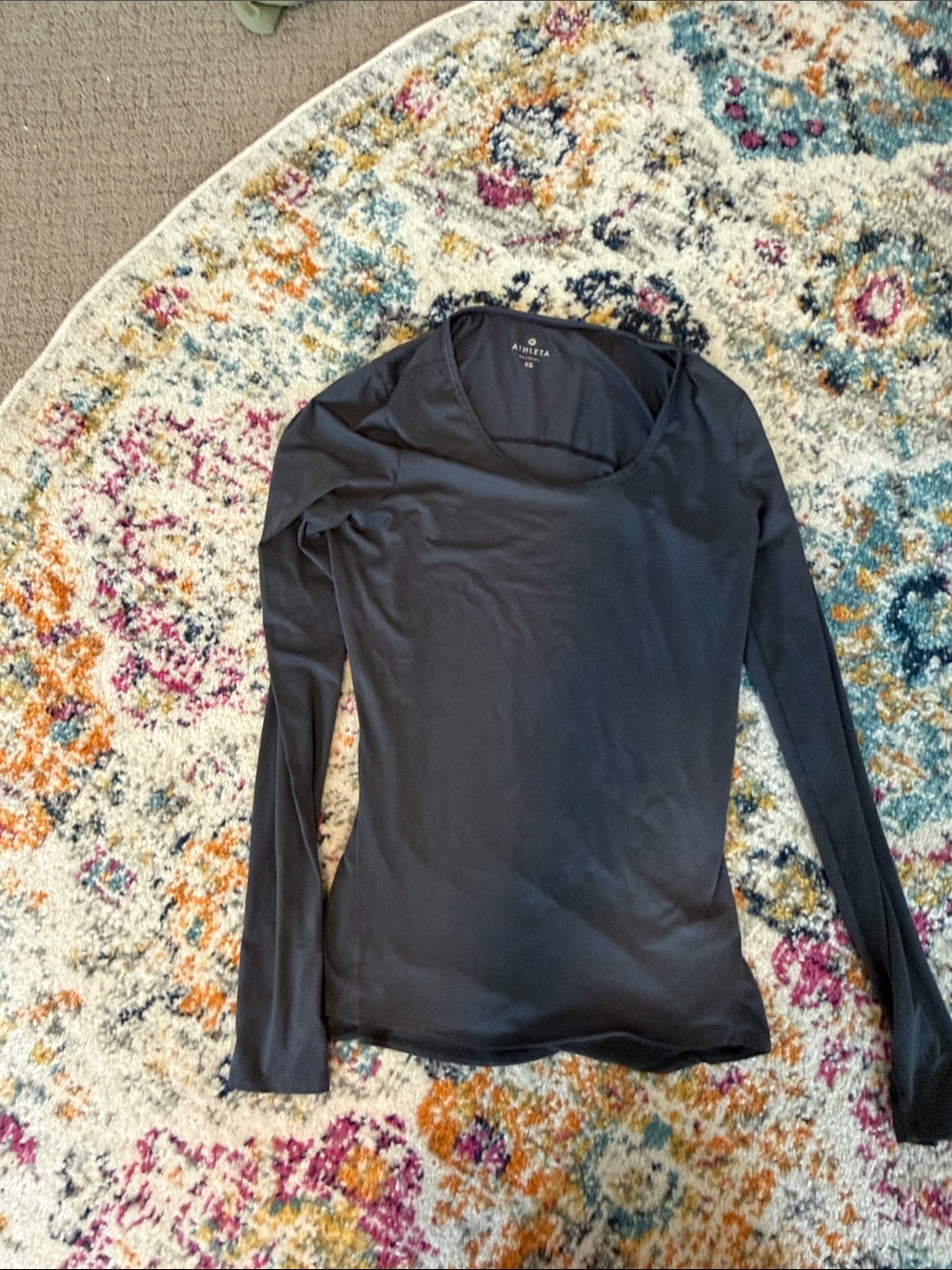 Athleta Women's Long Sleeve grey super soft top fitted very cute